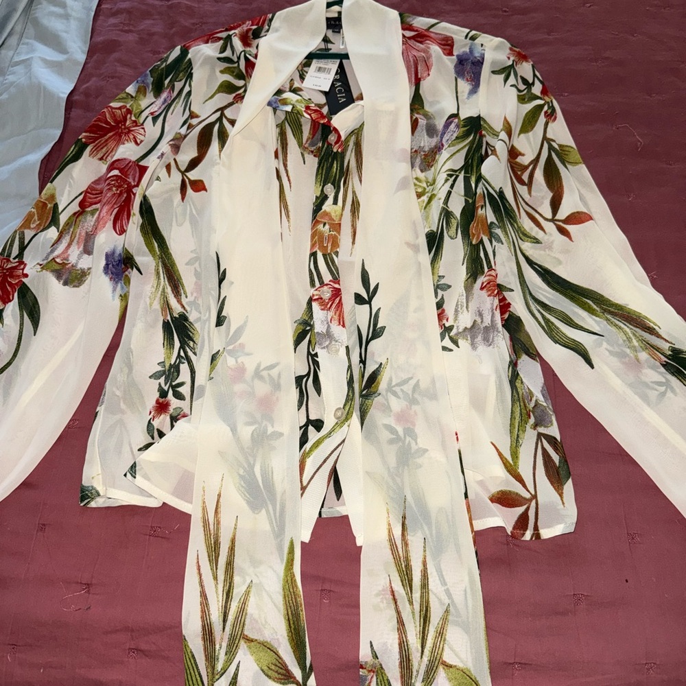 Gracia Multicolor Floral Women's Blouse - Picture 5 of 8